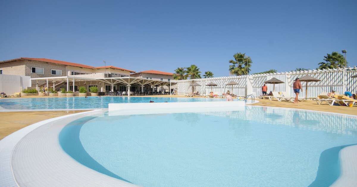Een foto van het zwembad bij Oasis Belorizonte Hotel