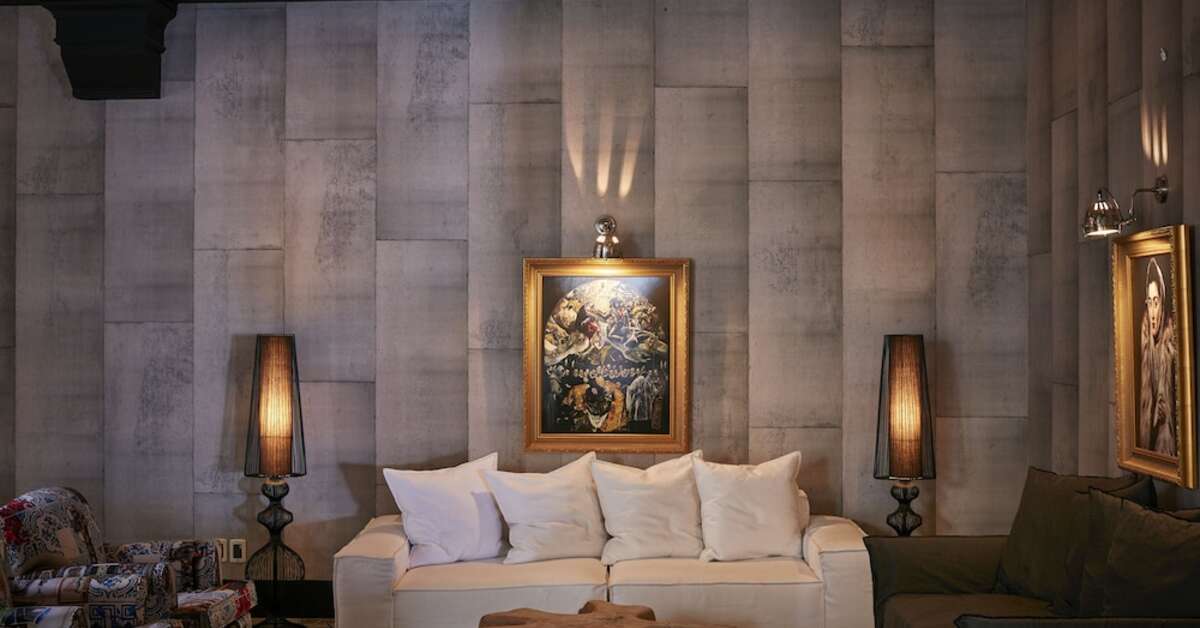 Een foto van het interieur van Myconian Royal Resort