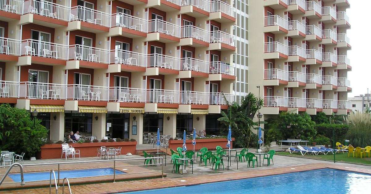 Een foto van het zwembad bij Hotel Alba Beach