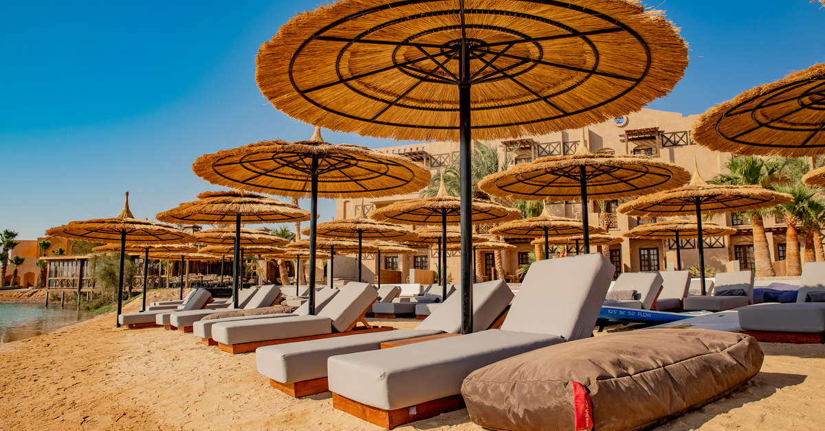 Een foto van het strand bij Cook's Club El Gouna