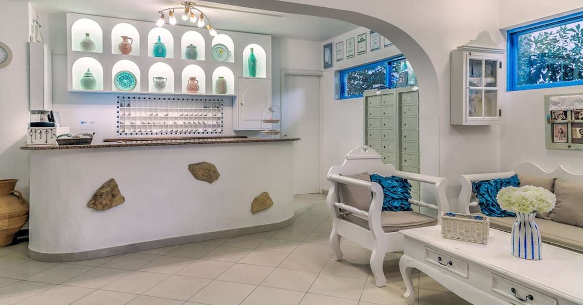 Een foto van het interieur van Nathalie Hotel