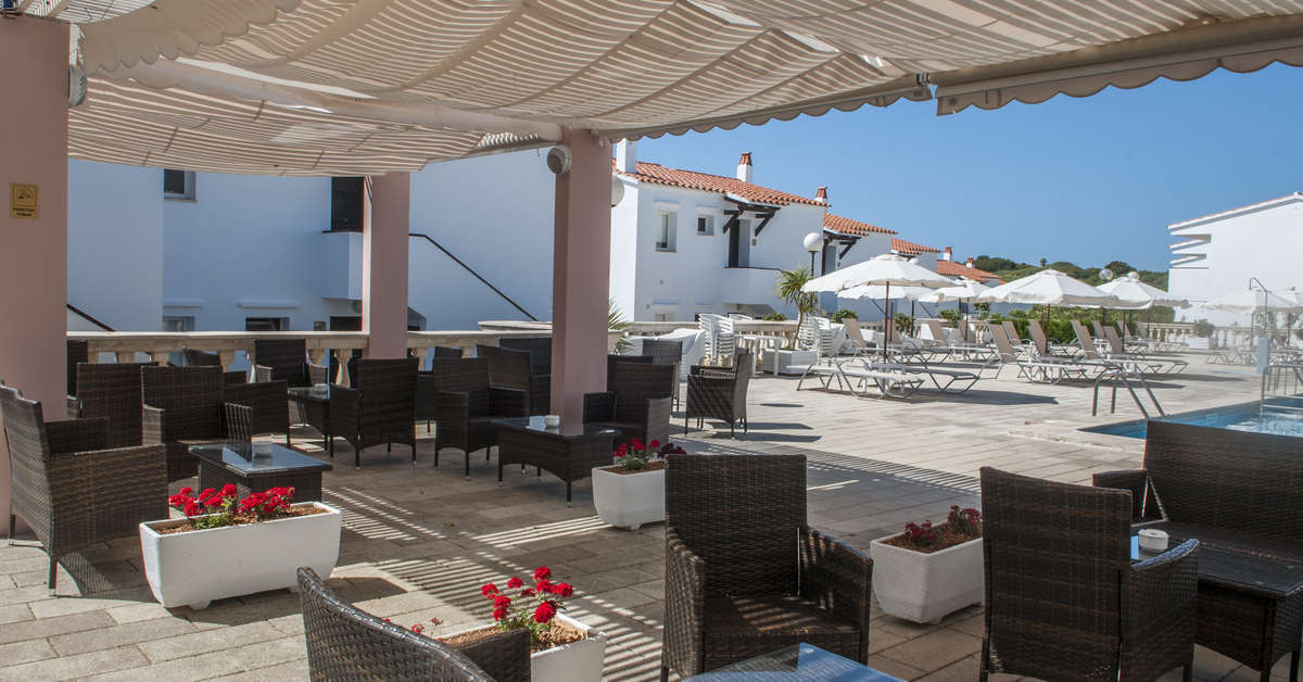 Een foto van het terras bij Appartementen Los Naranjos