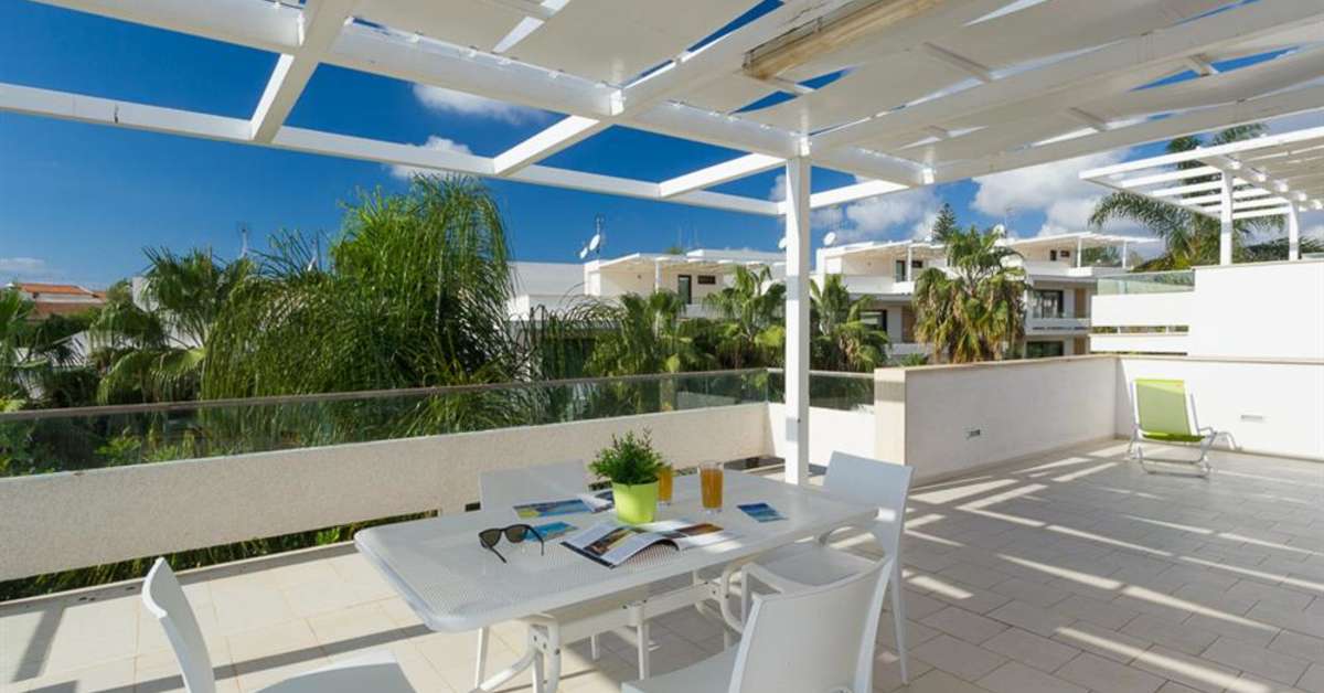Een foto van het terras bij Kamena Residence
