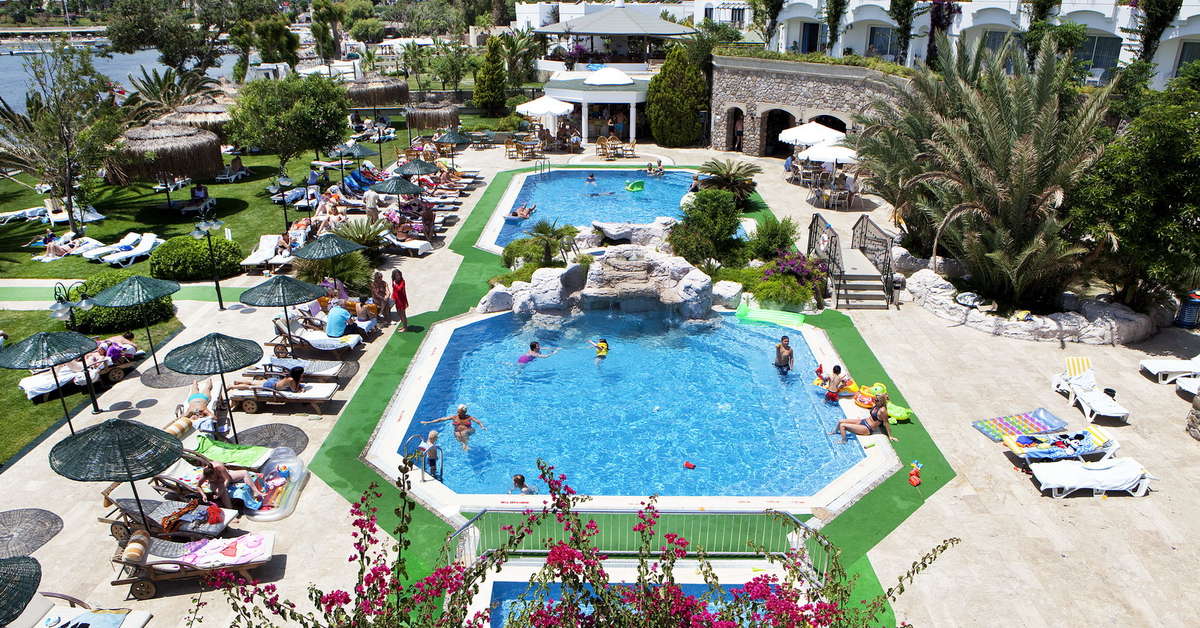 Een foto van het zwembad bij Royal Asarlik Beach Hotel & Spa