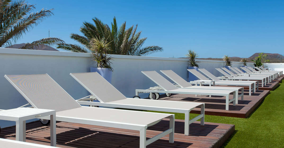 Een foto van het terras bij Bristol Sunset Beach