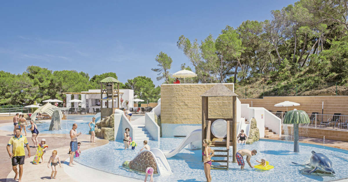Een foto van het zwembad bij Calimera Fido Gardens