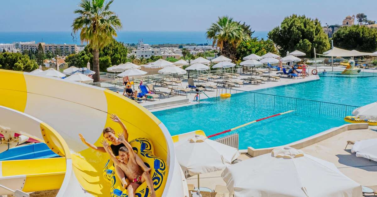 Ein Foto vom Pool im Louis St. Elias Resort & Waterpark