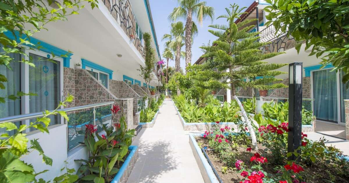 Ein Foto von der Außenansicht des Side Sunberk Hotel