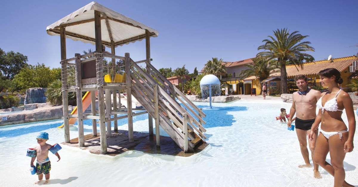 Een foto van het zwembad bij Camping La Sirene