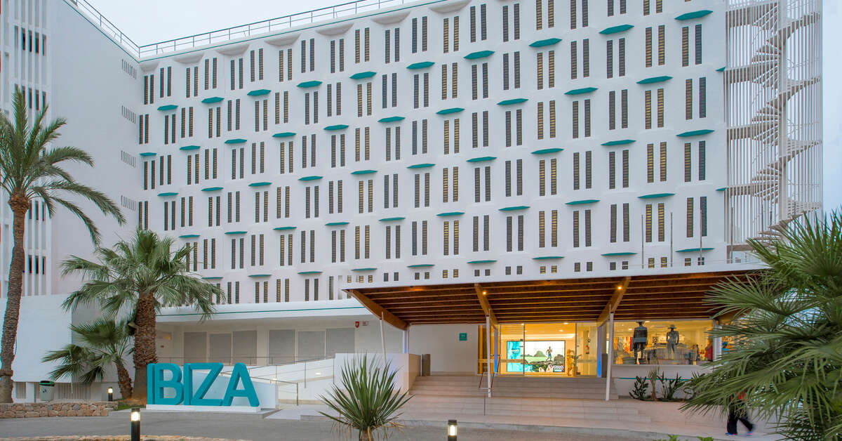 Een foto van de buitenkant van Vibra Algarb Hotel