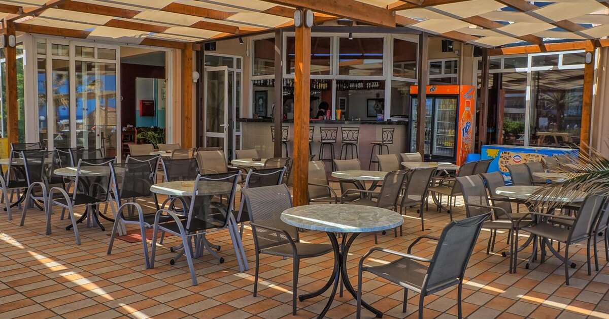 Een foto van het terras bij Jo An Beach