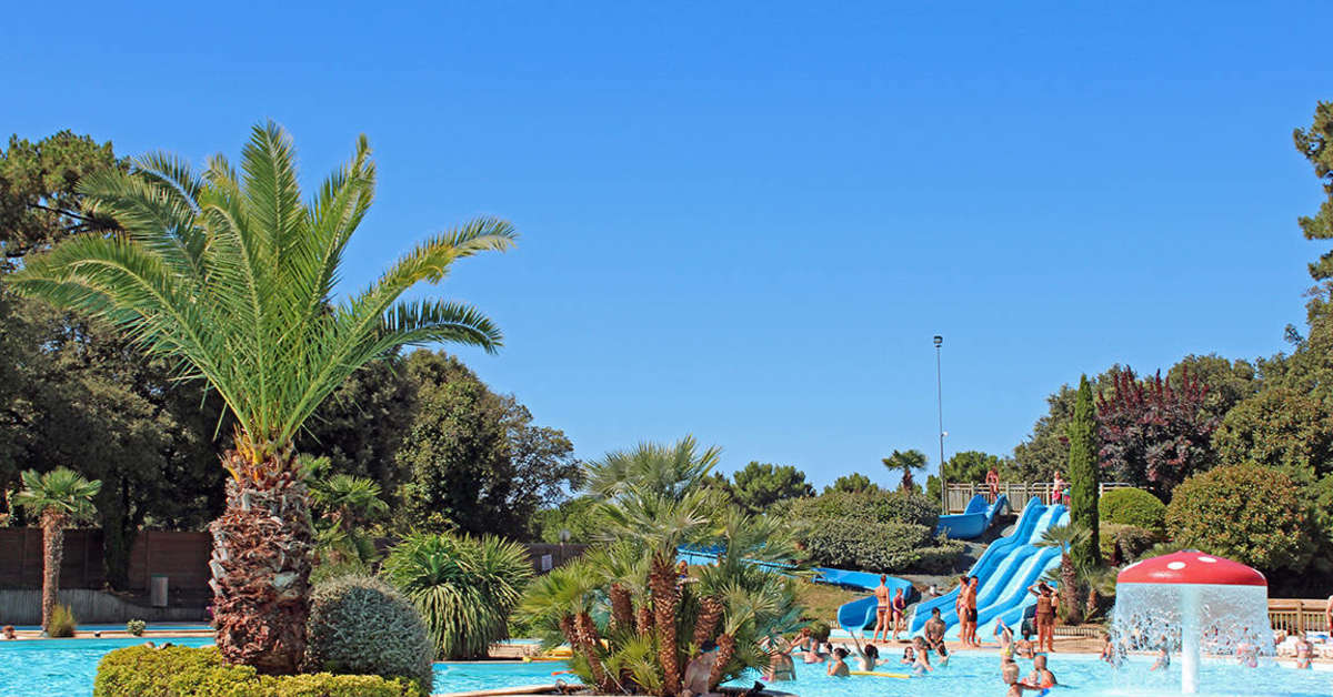 Een foto van het zwembad bij Yukadi Village Le Logis