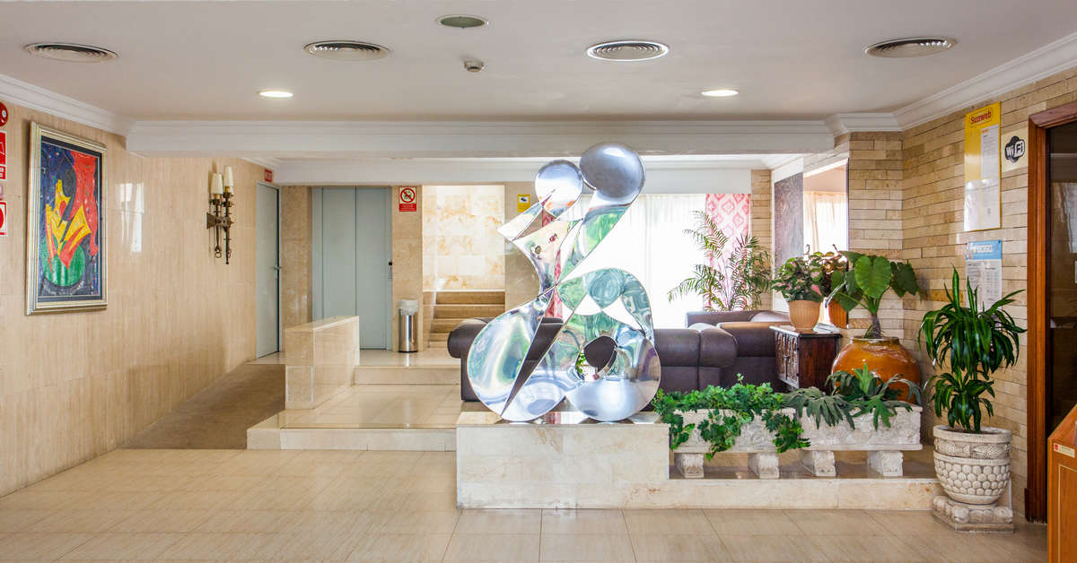 Een foto van het interieur van Ben Hur Aparthotel