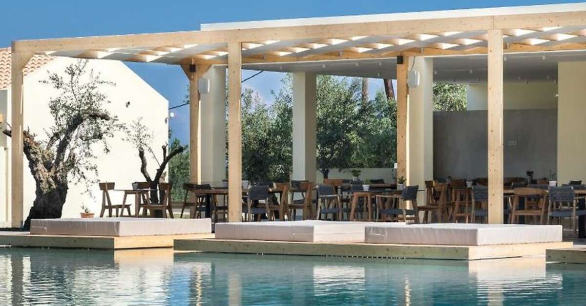 Een foto van het zwembad bij Tsamis Zante Suites