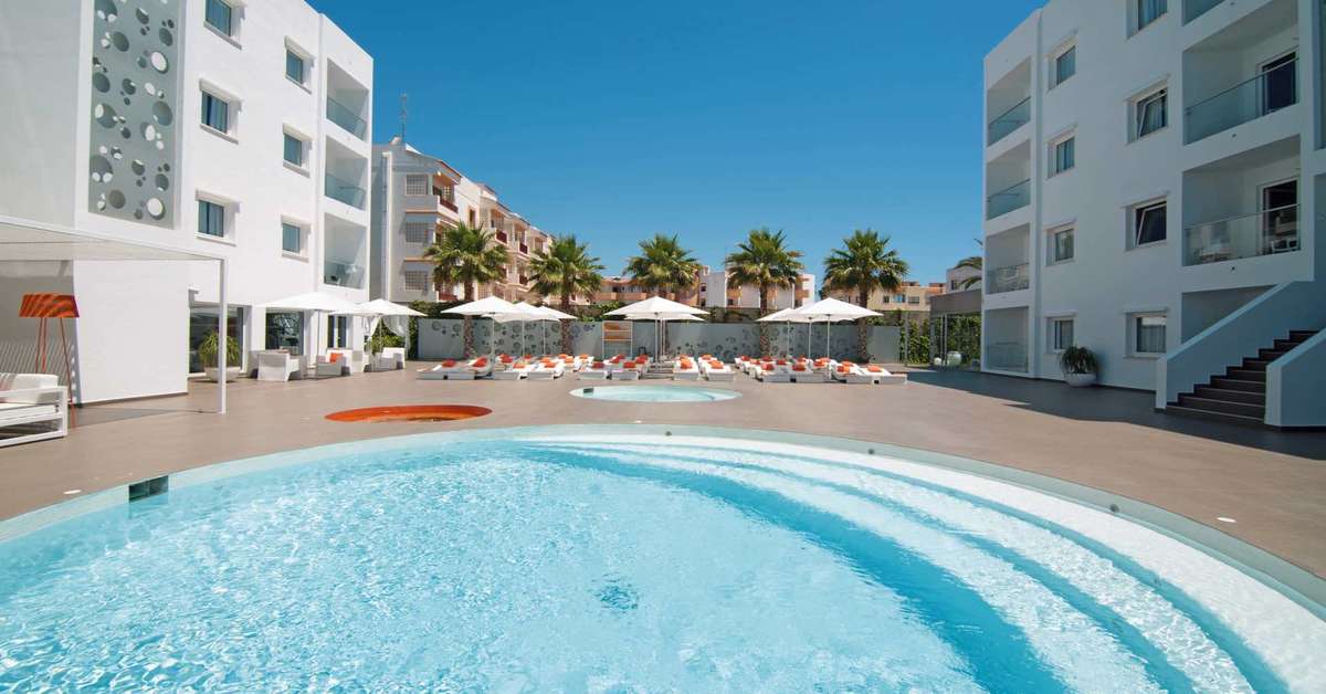 Ein Foto vom Pool im Ibiza Sun Apartments