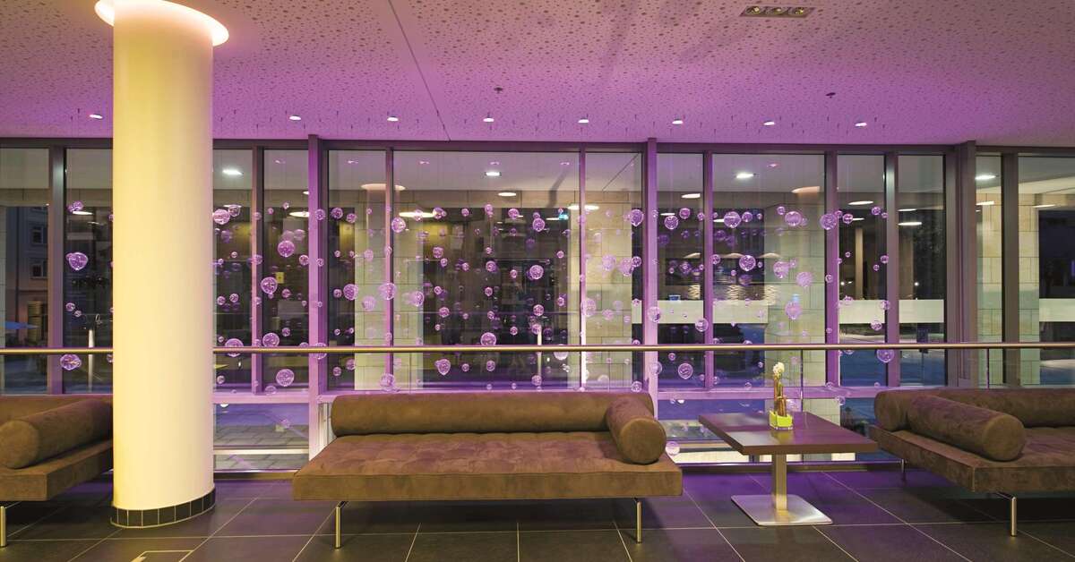 Een foto van het interieur van NH Collection Dresden Altmarkt