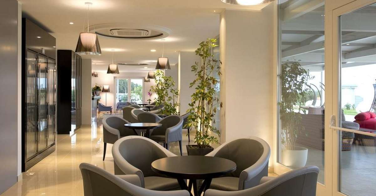 Een foto van het interieur van Principe di Fitalia