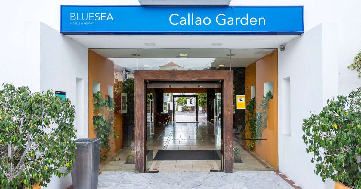 Een foto van de buitenkant van Blue Sea Callao Garden