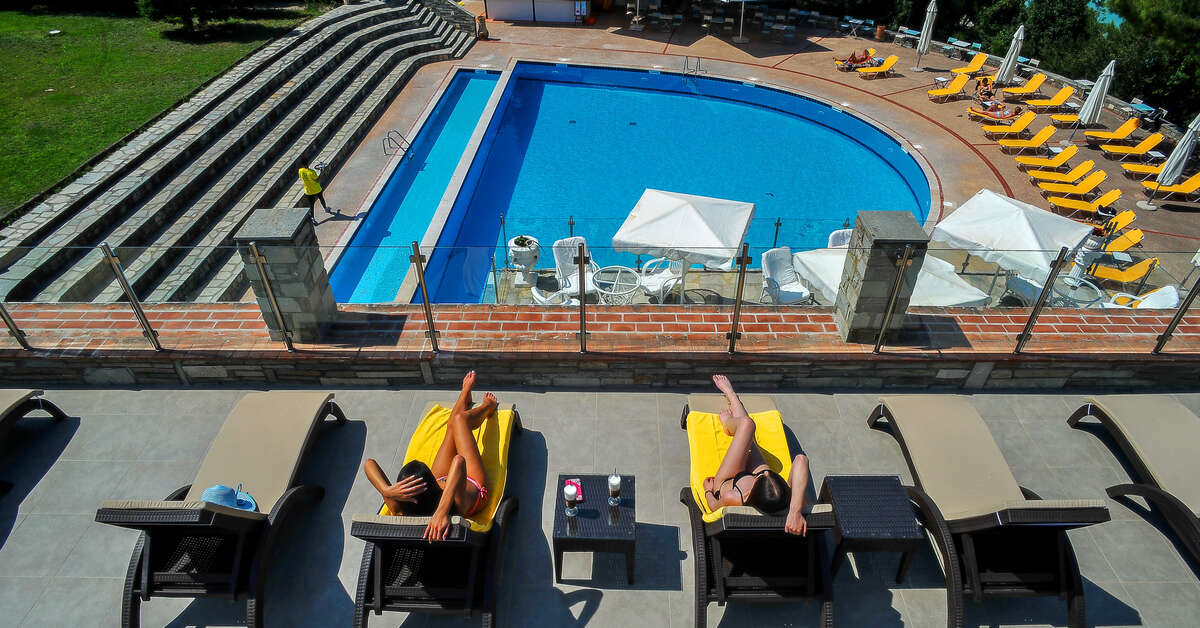 Een foto van het zwembad bij Alexander The Great Beach Hotel