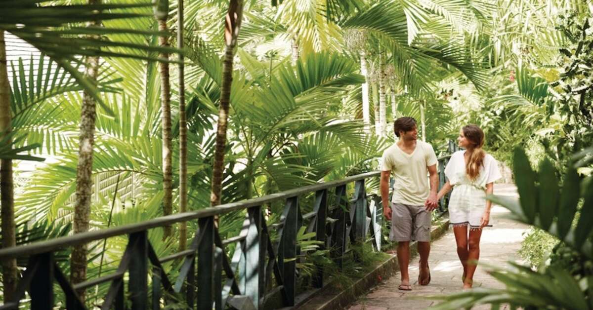 Een foto van het terras bij Couples Sans Souci