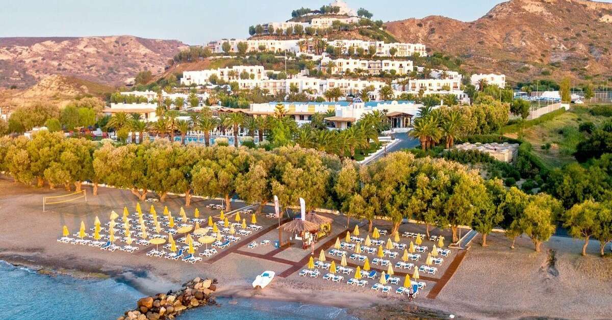 Een foto van het strand bij Lagas Aegean Village