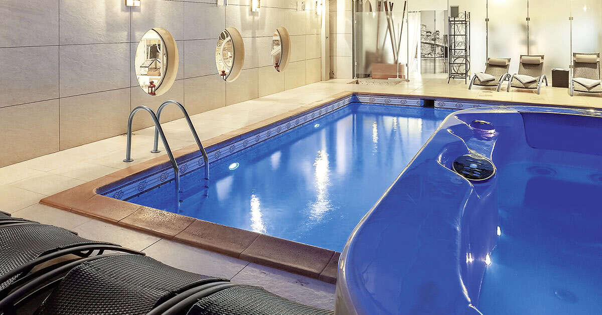 Ein Foto vom Pool im Hotel Nice Riviera
