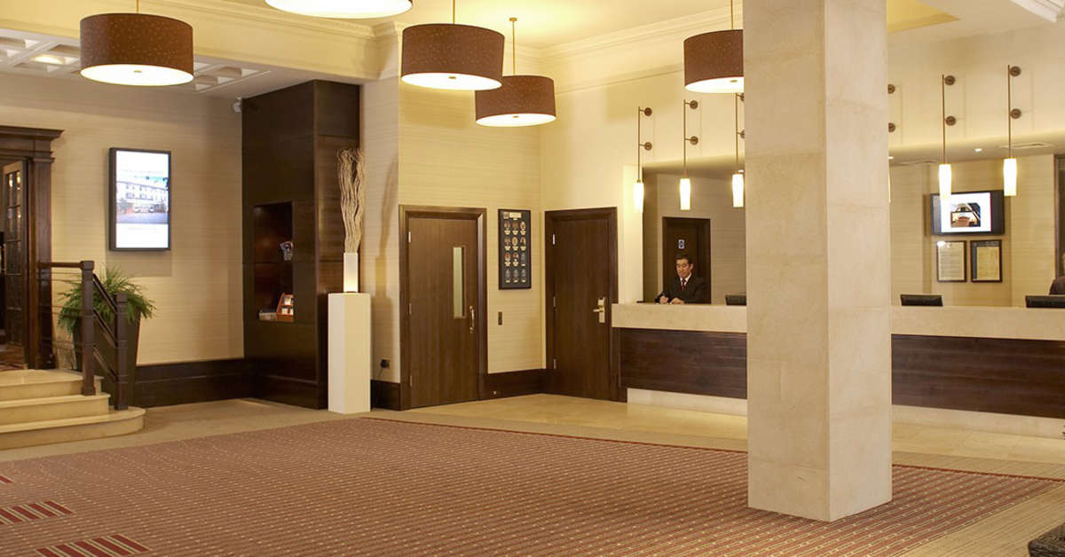 Een foto van het interieur van The Rembrandt Hotel