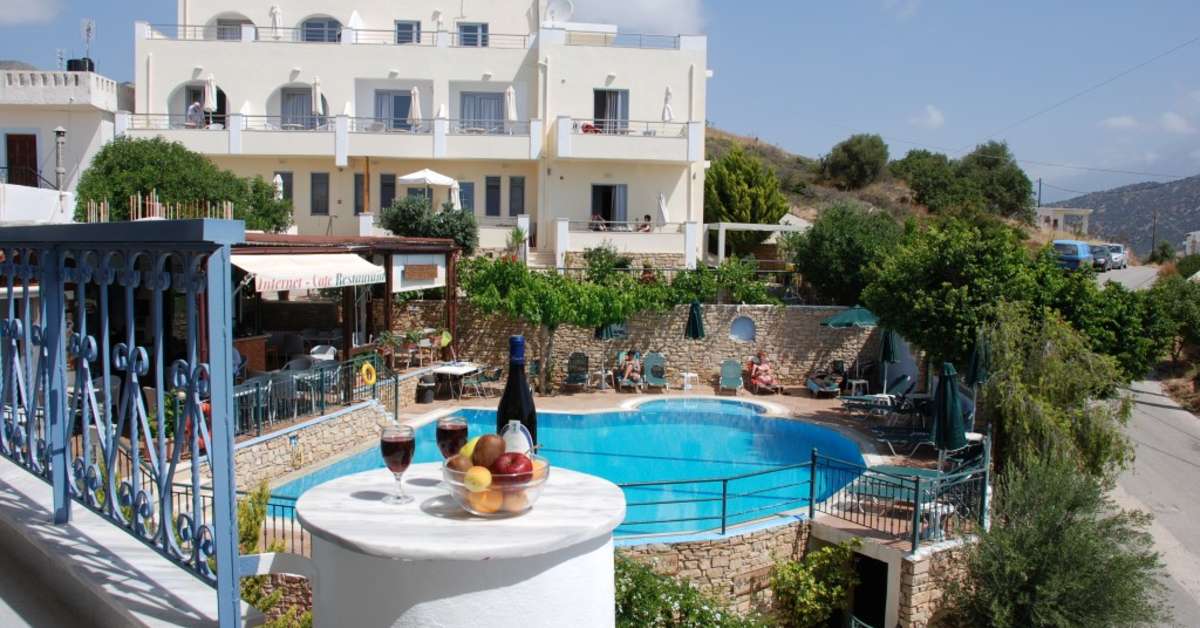 Een foto van het zwembad bij Appartementen Ariadne