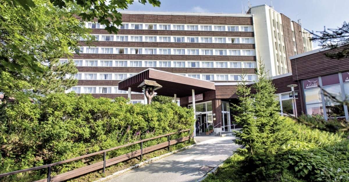 Een foto van de buitenkant van Ahorn Hotel Am Fichtelberg
