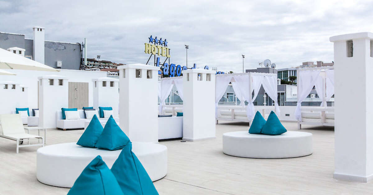 Een foto van het terras bij Blue Sea Hotel Lagos de Cesar