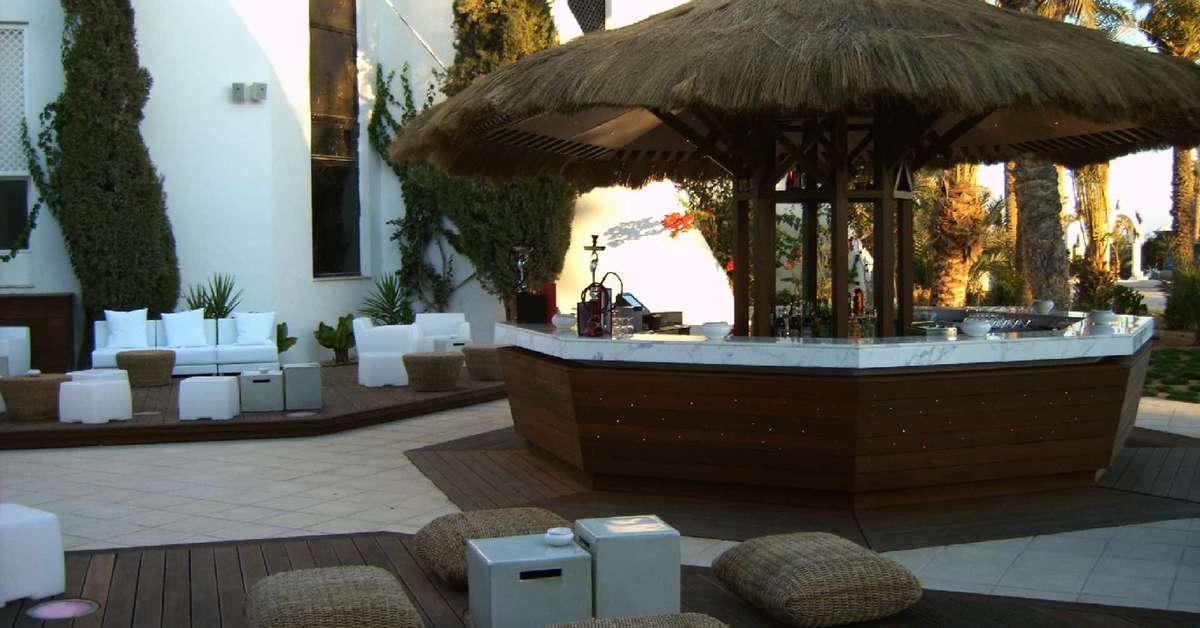 Een foto van het terras bij Radisson Blu Resort & Thalasso