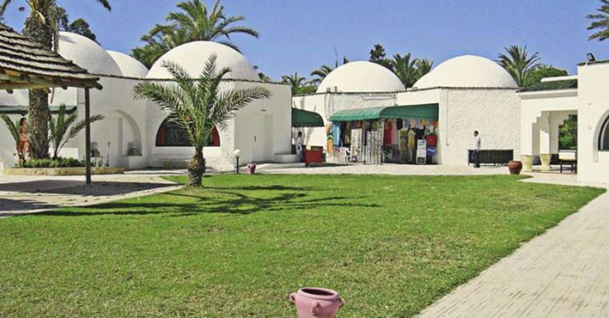 Een foto van het terras bij Monarque Club Rivage Monastir