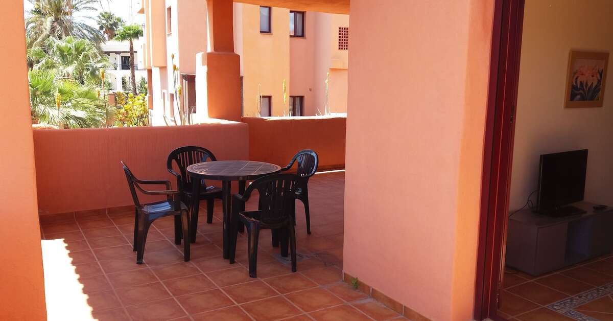 Een foto van het terras bij Royal Marbella Golf Resort