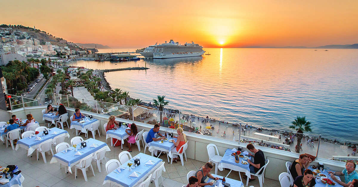 Ein Foto von der Terrasse im Hotel Derici