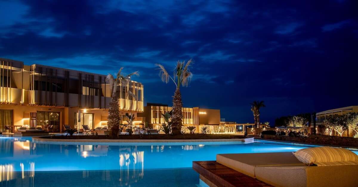Een foto van het zwembad bij Senseana Sea Side Resort