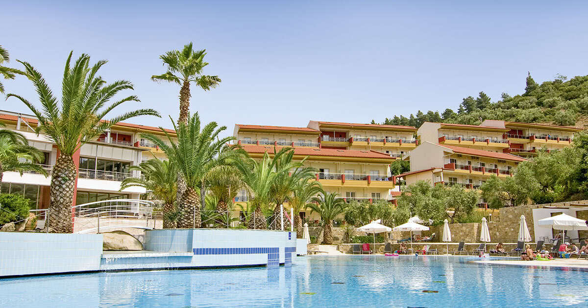 Een foto van het zwembad bij Hotel Lagomandra & Spa