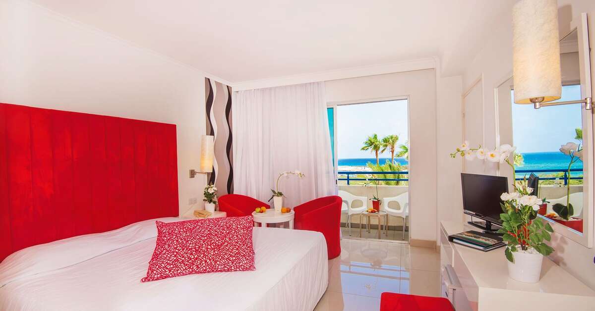 Ein Foto Dome Beach Hotel & Resort