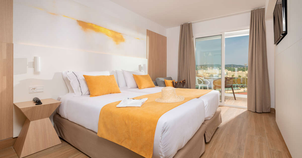Een foto van L'Azure Hotel