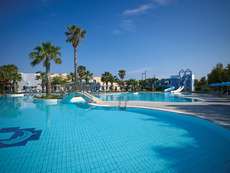 Ein Foto von einer Übersicht des TUI Blue Atlantica Marmari Beach