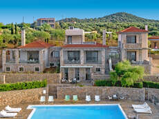 Een foto van een overzicht van Searocks Exclusive Villas Resort Messinia