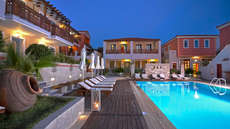 Een foto van het zwembad bij Sirena Residence & Spa