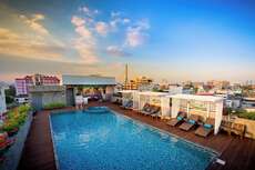Ein Foto Nouvo City Hotel