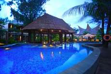 Een foto van een overzicht van Aston Sunset Beach Resort