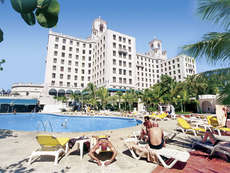 Een foto van een overzicht van Hotel Nacional de Cuba