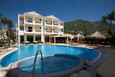 Een foto van een overzicht van Lefko Hotel & Appartementen