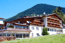 Ein Foto von der Außenansicht des Hotel Regina