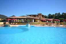 Ein Foto von einer Übersicht des Limone Beach Resort