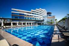 Een foto van een overzicht van Raymar Resort