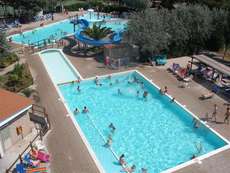 Een foto van een overzicht van Camping Village Baia del Marinaio