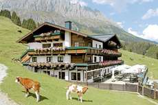 Een foto van een overzicht van Almhotel Kopphutte